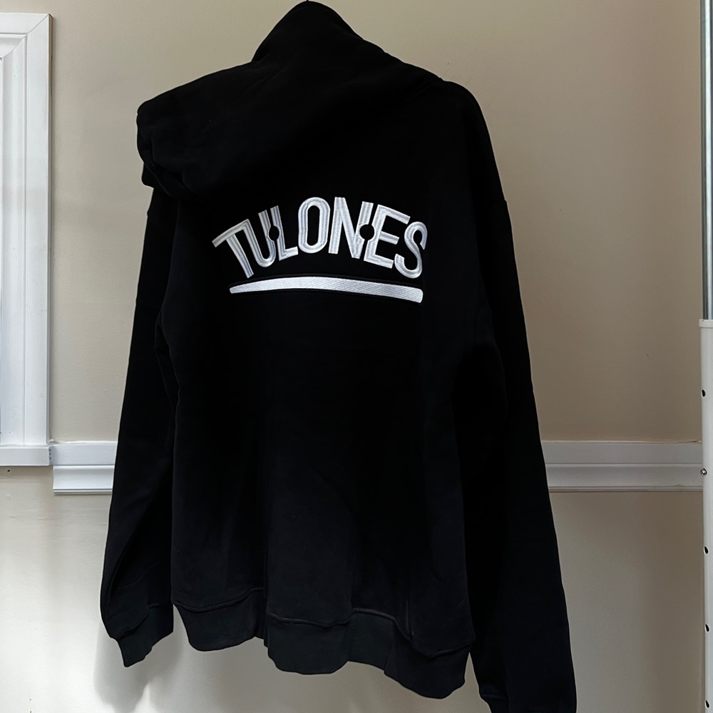 Tulones black hoodie